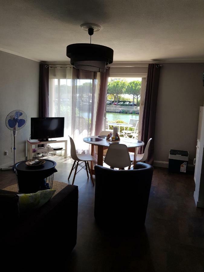 Marina Village Saint-Cyprien  Exterior photo