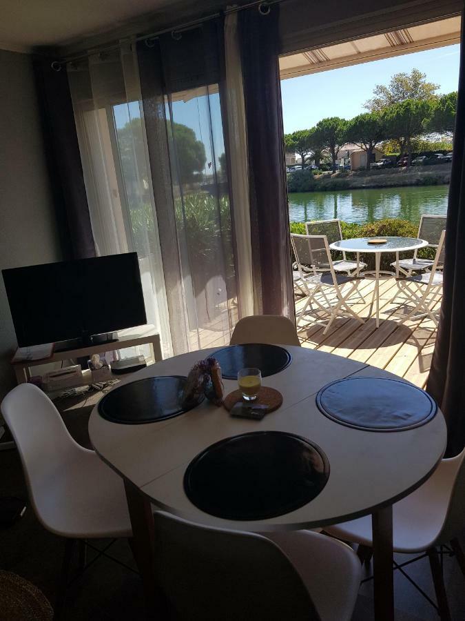 Marina Village Saint-Cyprien  Exterior photo